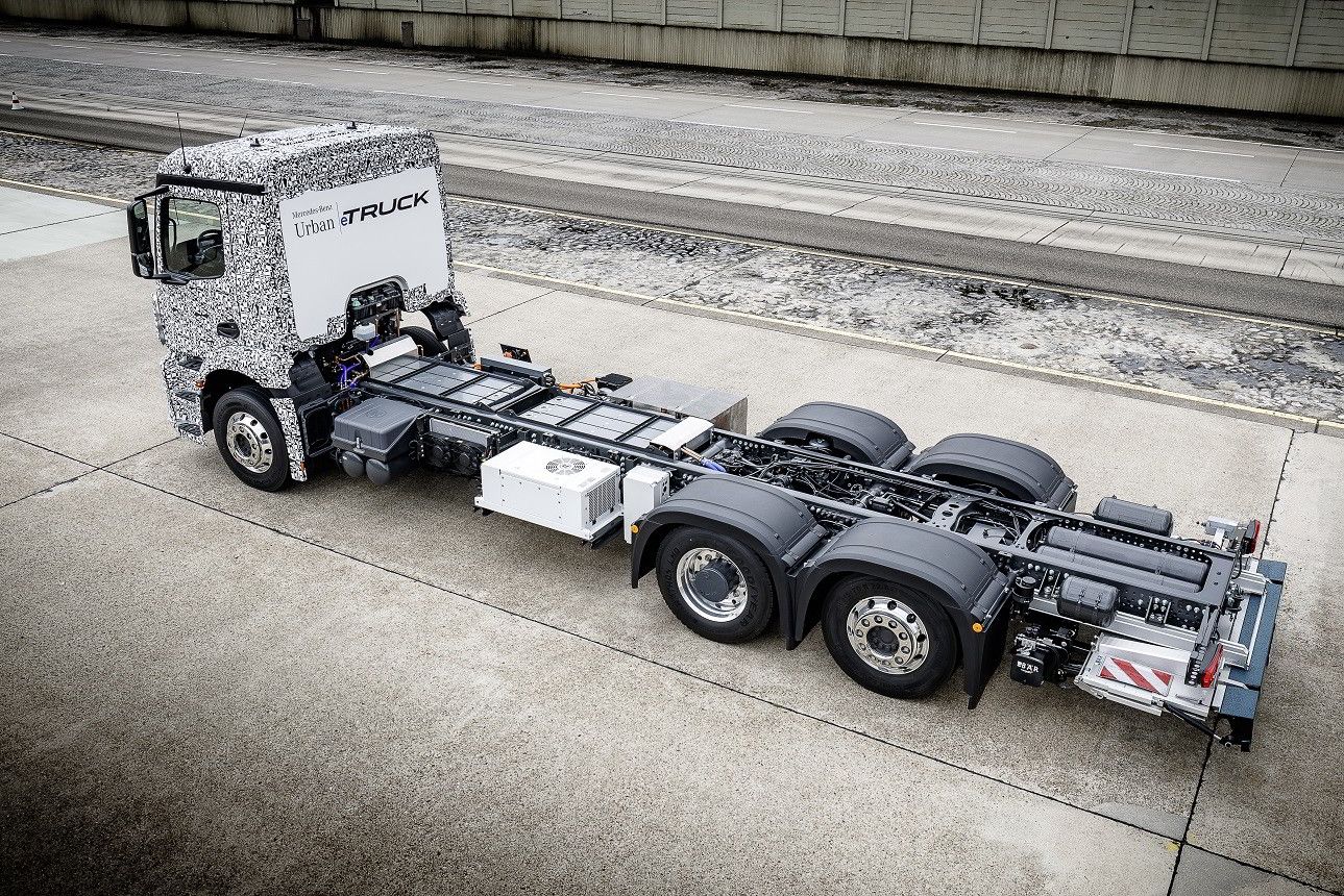 Mercedes сделал электрический грузовик Urban eTruck