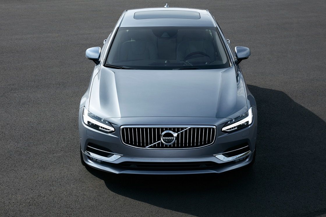 В России начался приём заказов на новейший Volvo S90