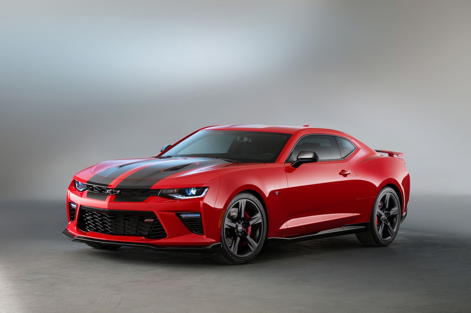 Chevrolet подготовила ещё два пакета дополнений для Camaro.