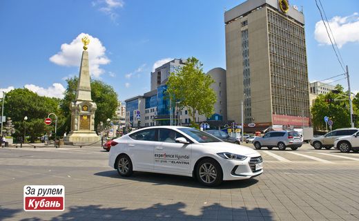 Мы решили сделать с новым Hyundai Elantra всё, что было возможно за данный нам период времени