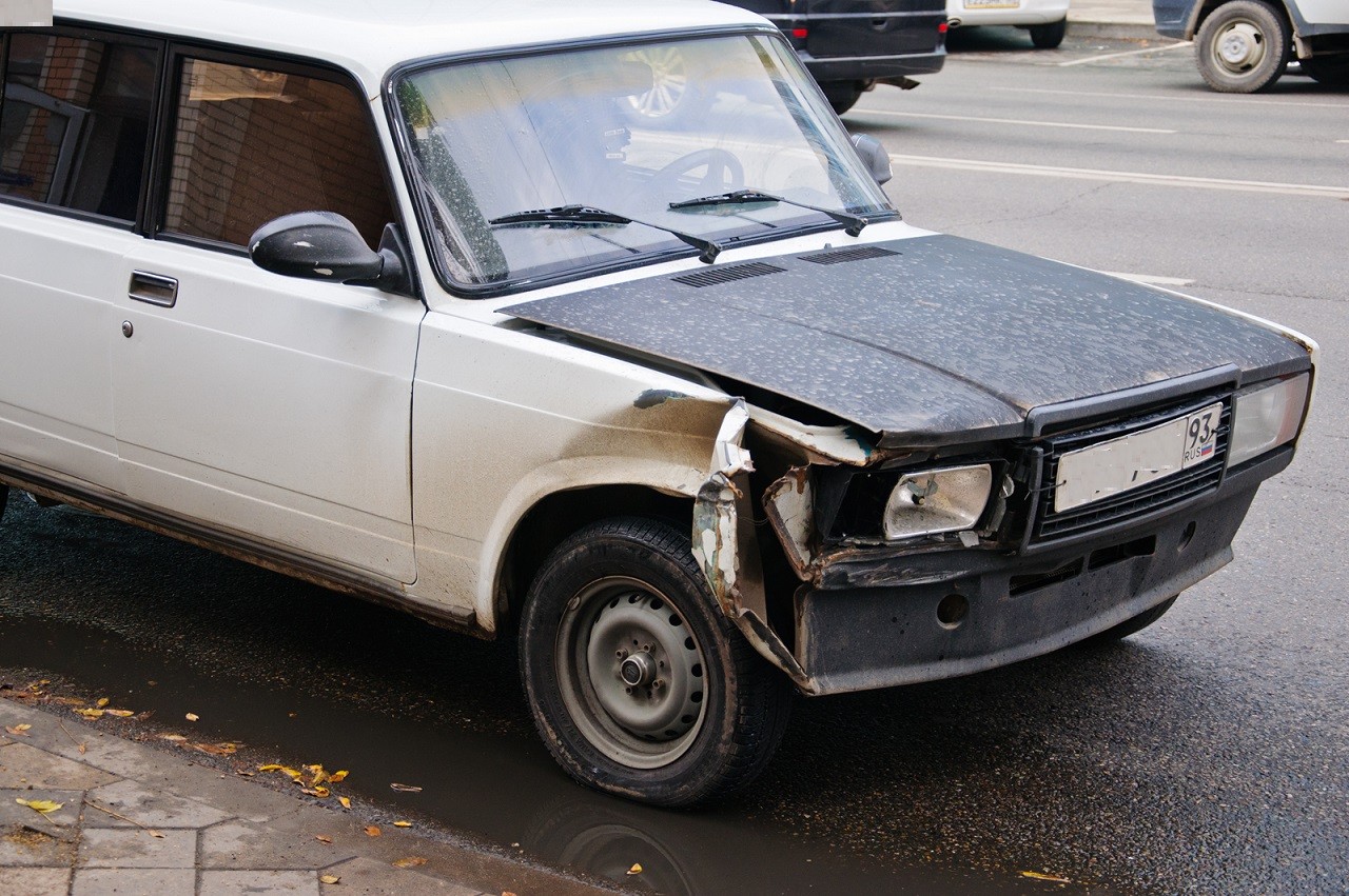 Запрет старых автомобилей. На какой турбазщ5 стоит белый Старая машина Ульяновск.