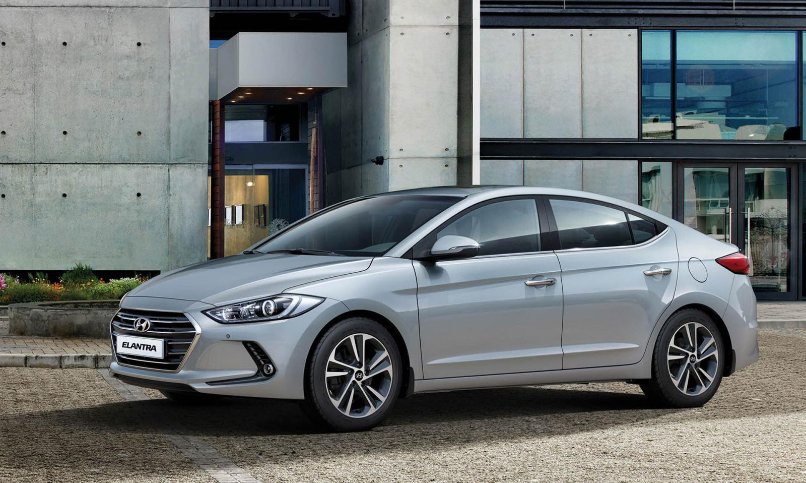 В России начались продажи Hyundai Elantra нового поколения