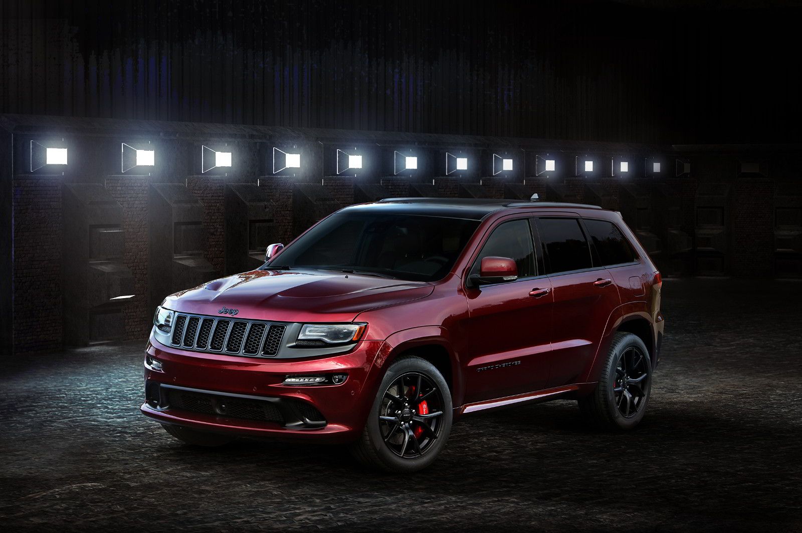 Jeep Grand Cherokee SRT Night.