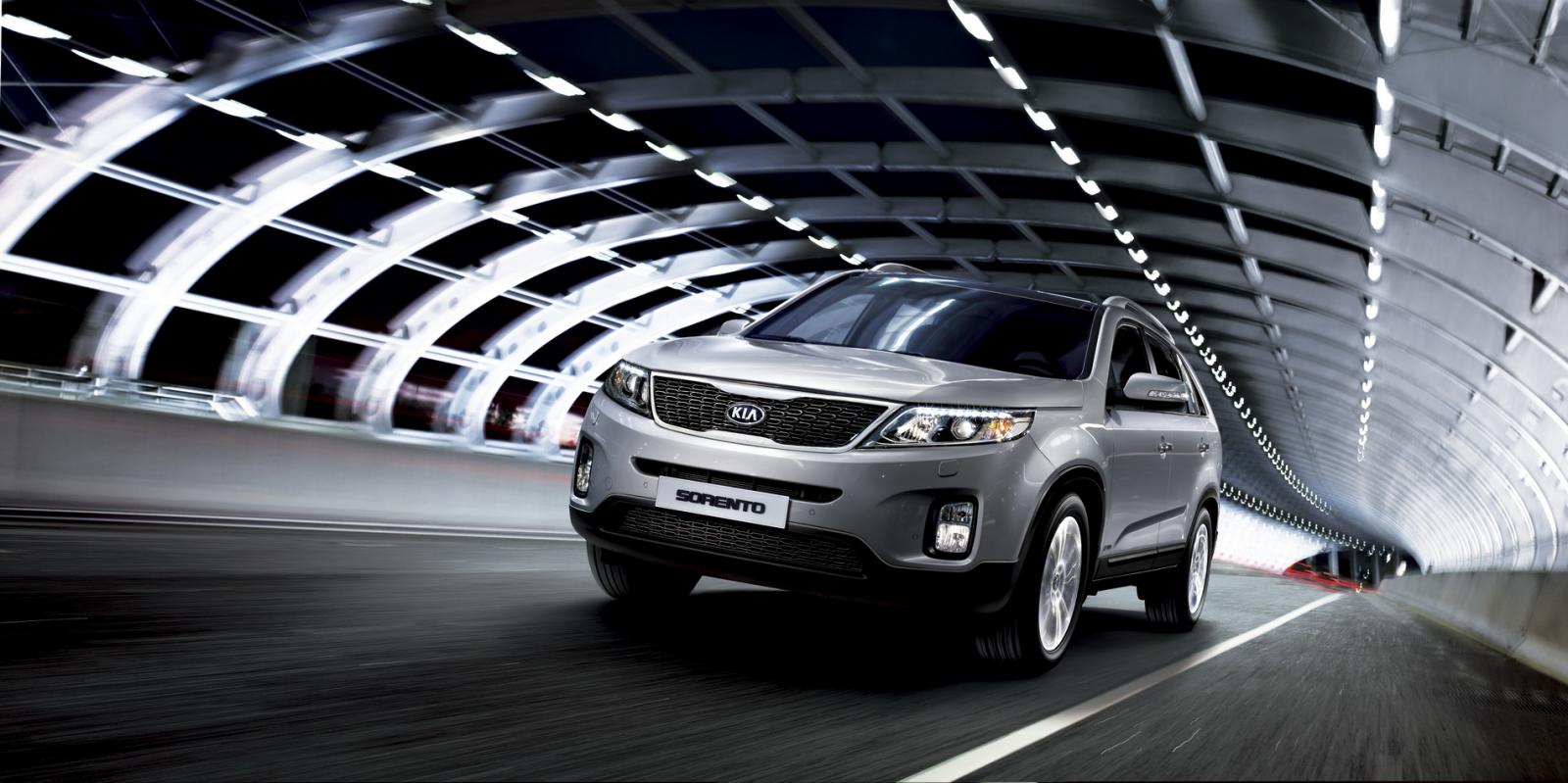 Кроссовер Kia Sorento получил новые комплектации.