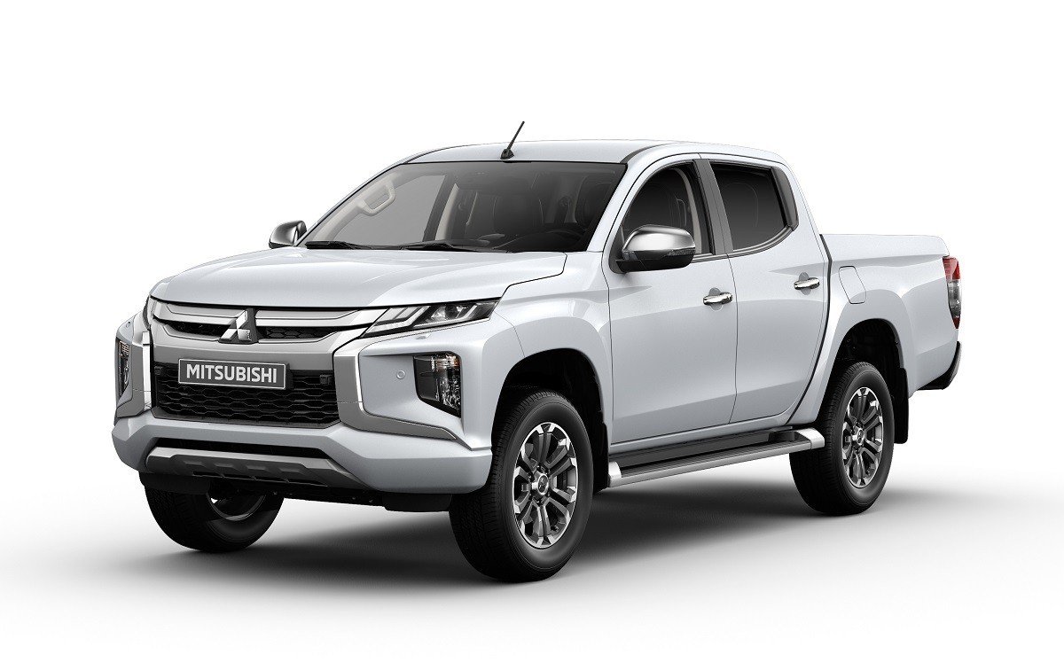 Обновленный Mitsubishi L200 для России: дизель, полный привод и увеличенный  дорожный просвет