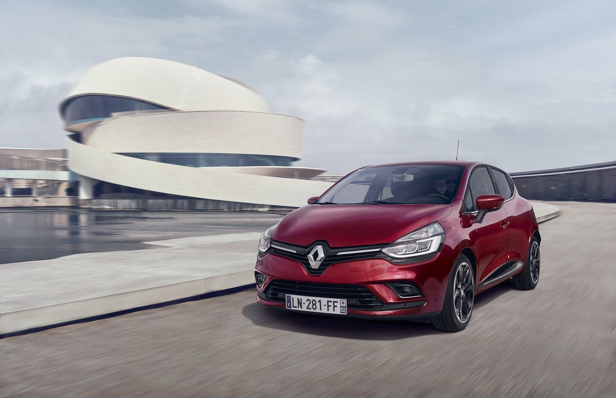 Компания Renault показала обновлённый хэтчбек Clio