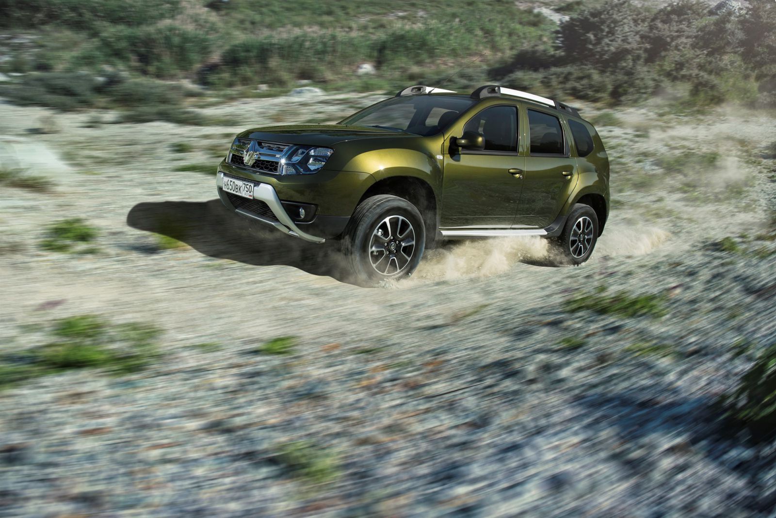 Renault Duster оборудовали системой автозапуска.