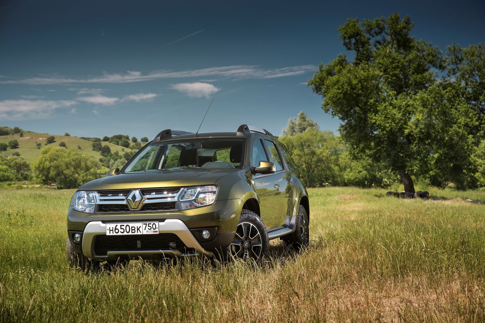 Renault Duster оборудовали системой автозапуска.