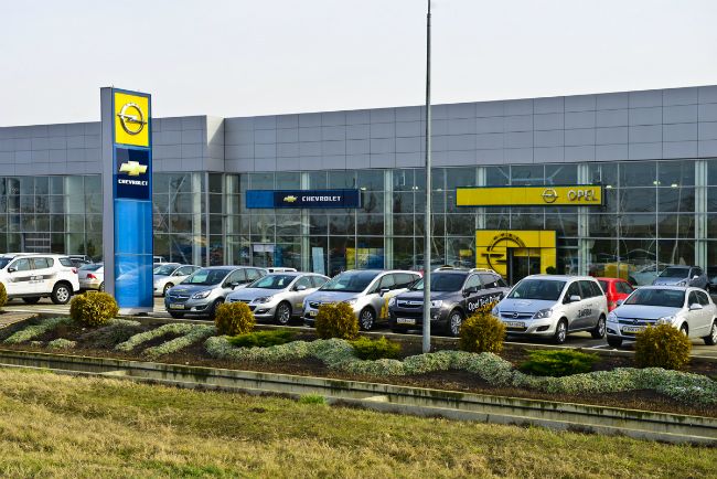 Дилеры, которые раньше работали с Opel и Chevrolet, переключились на другие бренды.